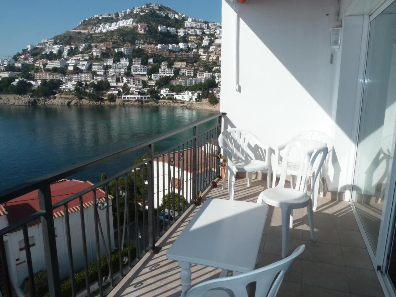 Con Vista Impresionante A La Bahia De Roses-189 * Roses